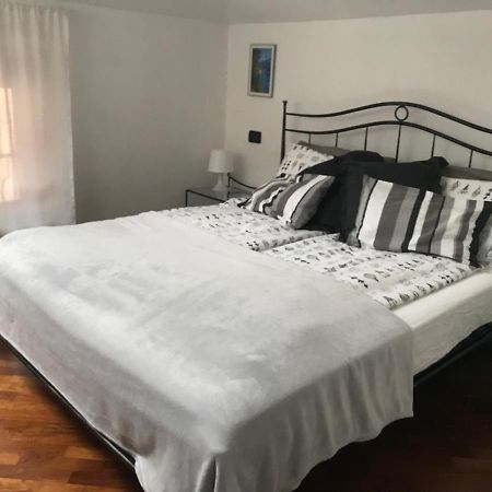 Antico Borgo Lägenhet Desenzano del Garda Exteriör bild