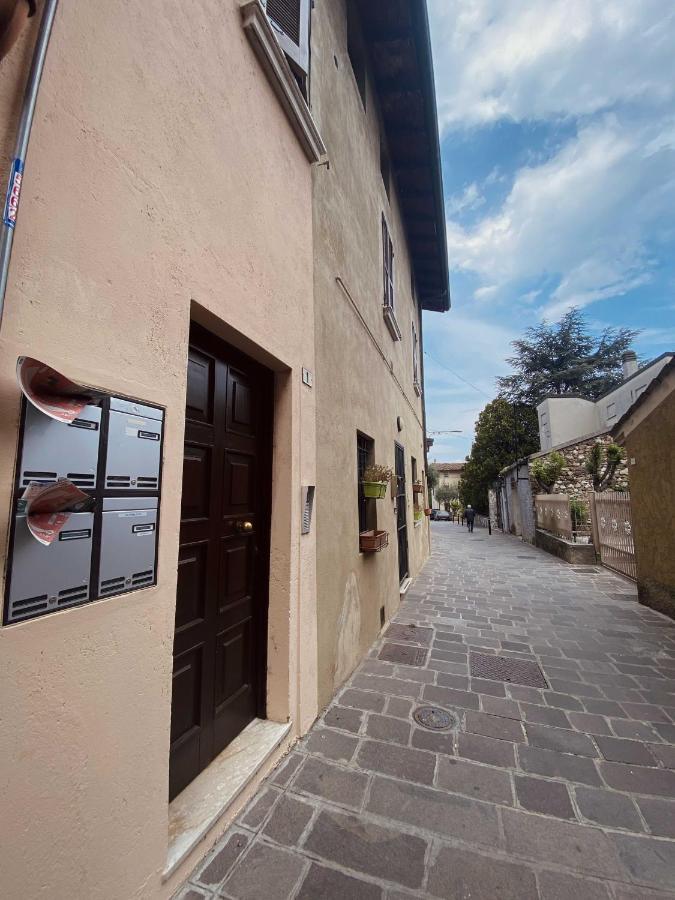 Antico Borgo Lägenhet Desenzano del Garda Exteriör bild