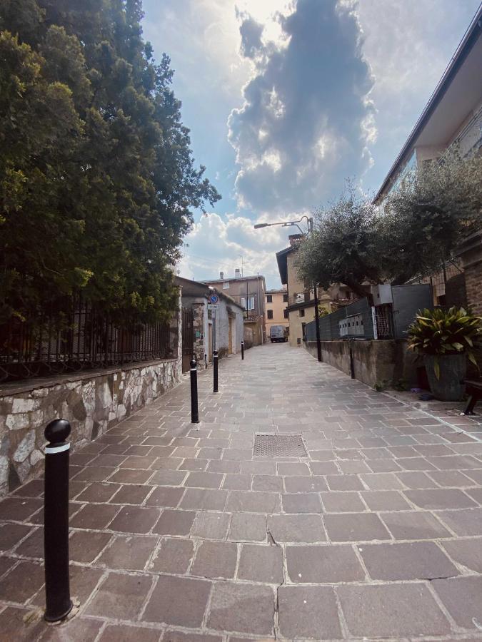 Antico Borgo Lägenhet Desenzano del Garda Exteriör bild